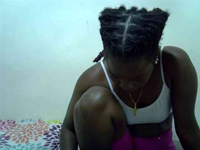 Prettylovie webcam