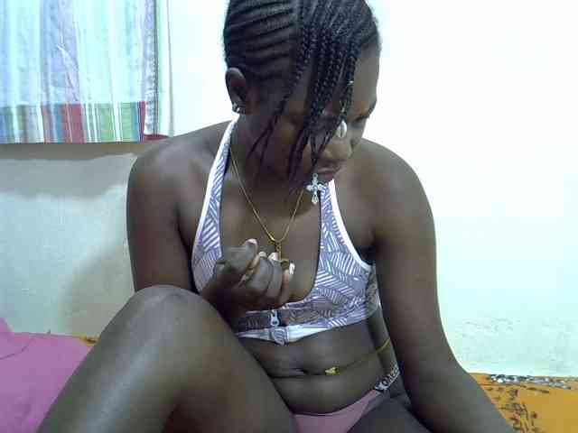 Prettylovie webcam
