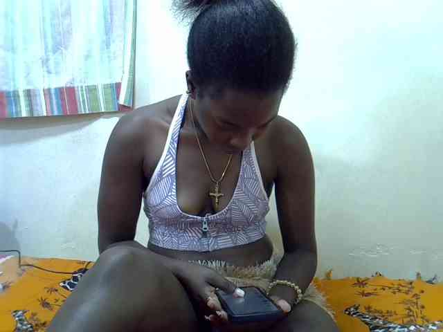 Prettylovie webcam