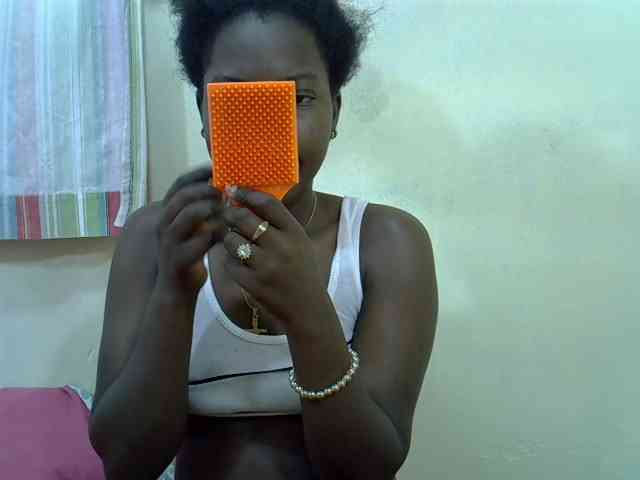 Prettylovie webcam