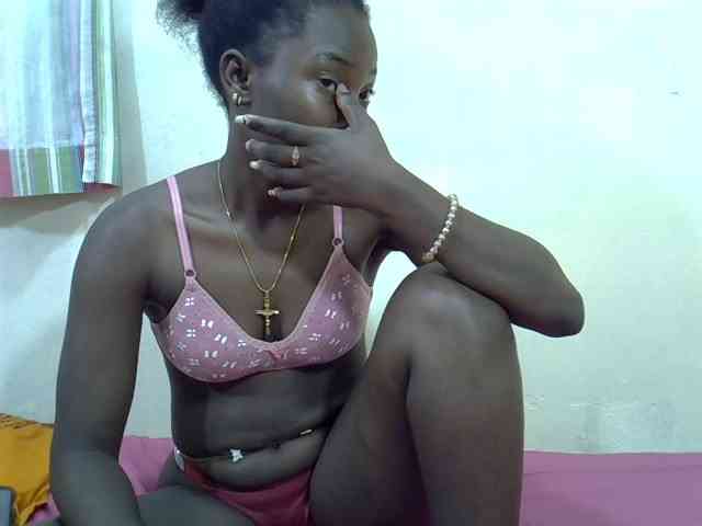 Prettylovie webcam