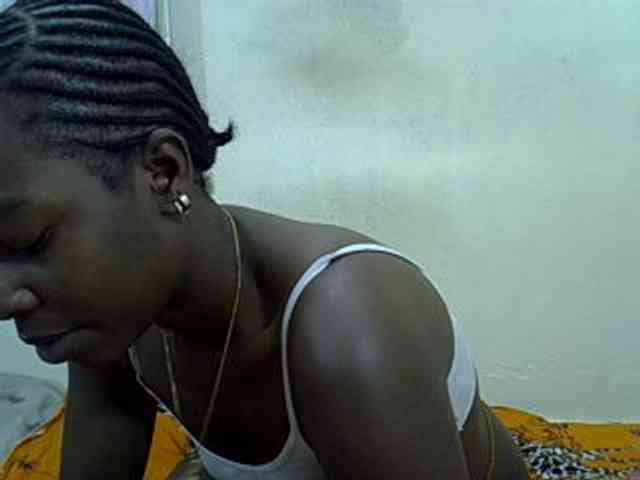 Prettylovie webcam