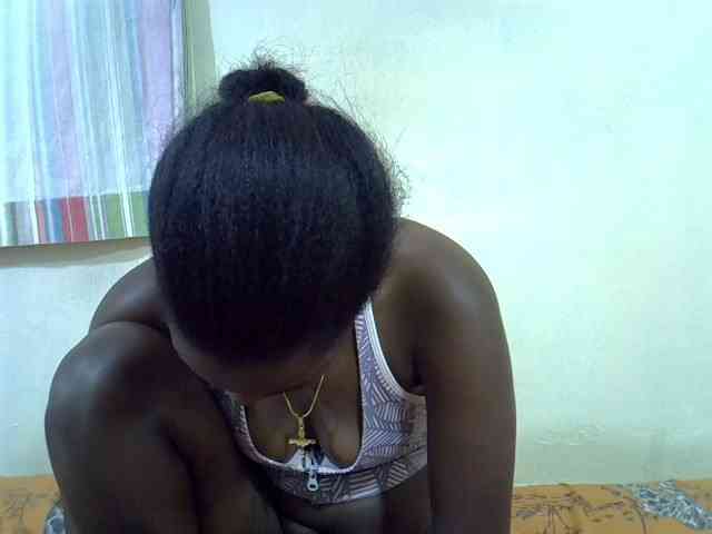 Prettylovie webcam
