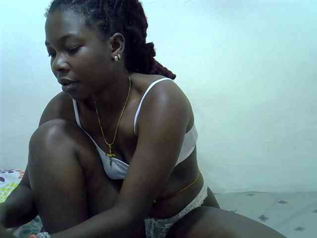 Prettylovie webcam