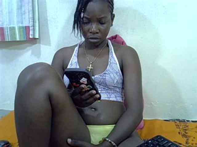 Prettylovie webcam