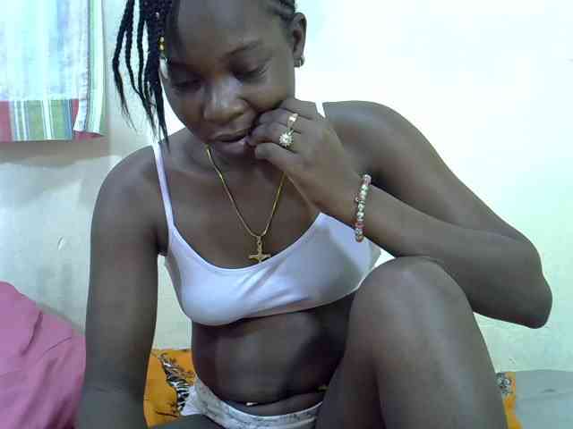 Prettylovie webcam