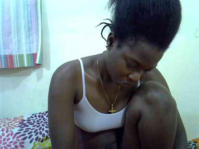 Prettylovie webcam