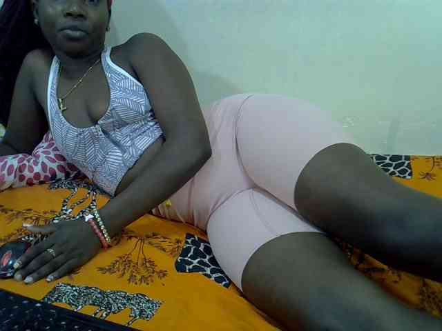 Prettylovie webcam