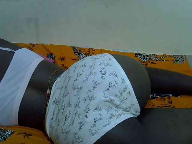 Prettylovie webcam