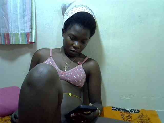Prettylovie webcam