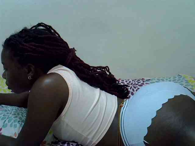 Prettylovie webcam