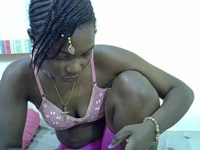 Prettylovie webcam