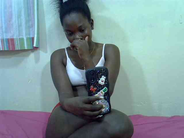 Prettylovie webcam