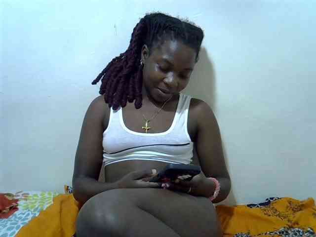 Prettylovie webcam