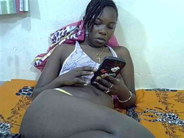 Prettylovie webcam