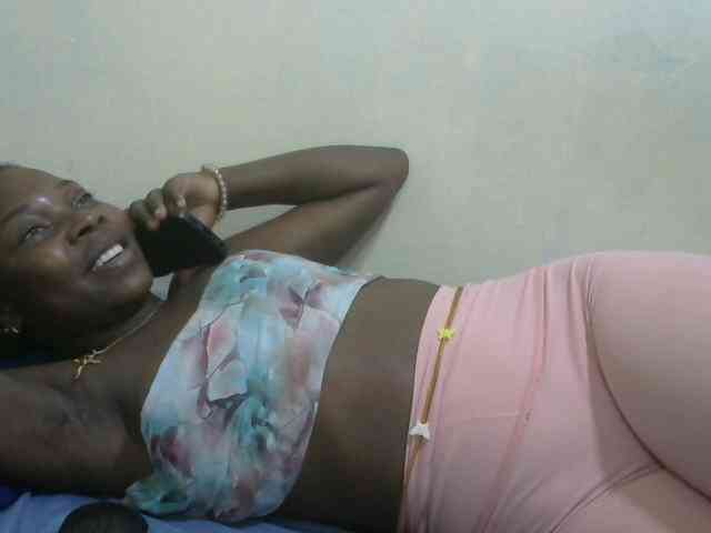 Prettylovie webcam