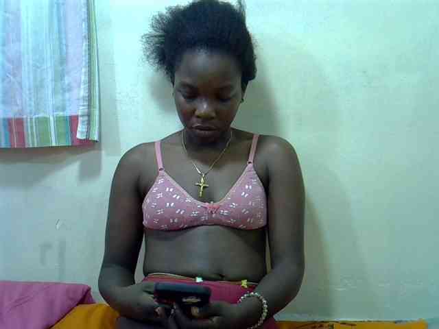 Prettylovie webcam