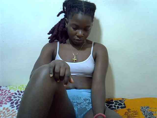 Prettylovie webcam