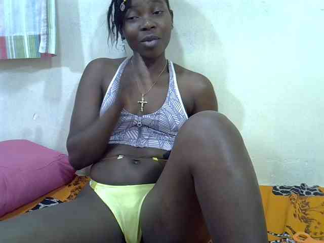 Prettylovie webcam
