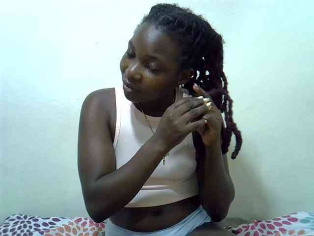 Prettylovie webcam