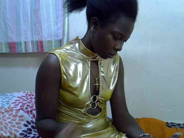 Prettylovie webcam