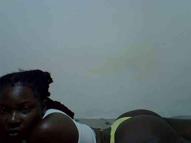 Prettylovie webcam