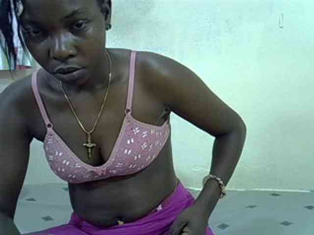 Prettylovie webcam