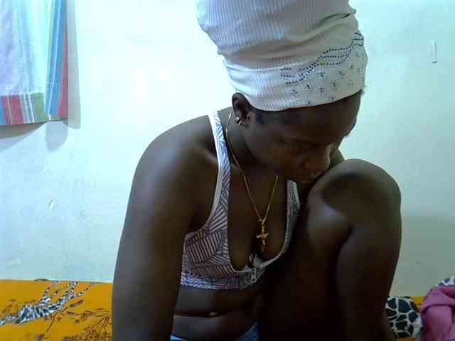Prettylovie webcam
