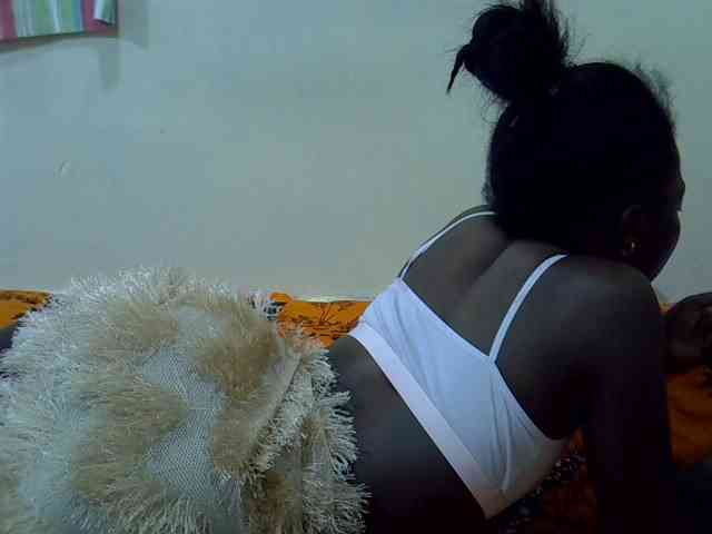 Prettylovie webcam