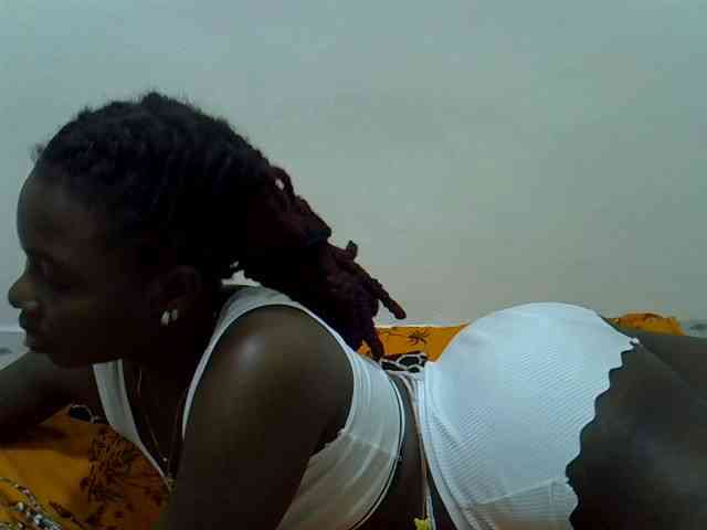 Prettylovie webcam
