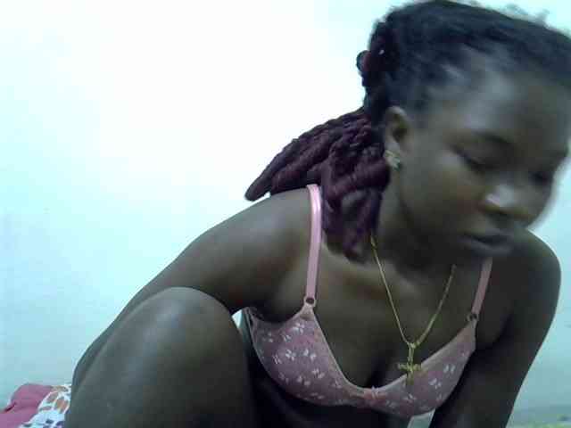 Prettylovie webcam