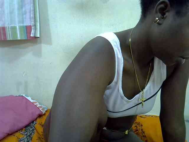 Prettylovie webcam