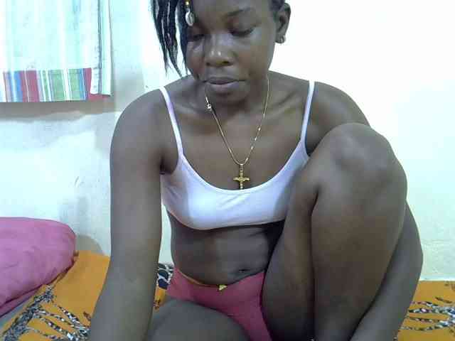 Prettylovie webcam