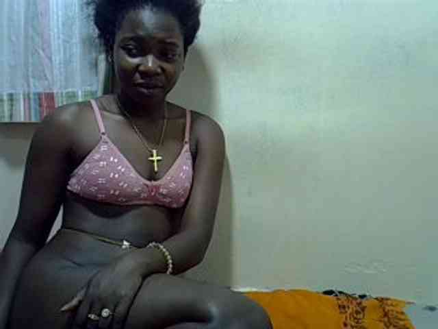 Prettylovie webcam