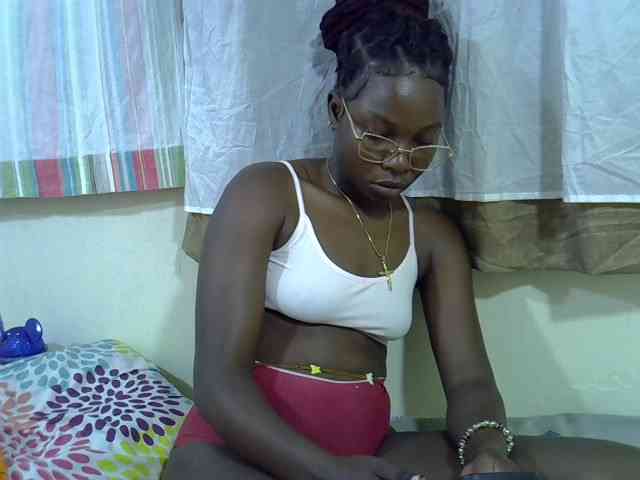 Prettylovie webcam