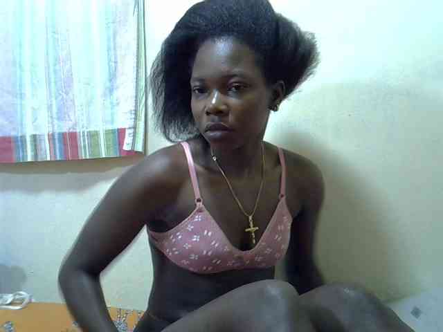 Prettylovie webcam