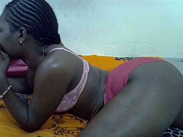 Prettylovie webcam