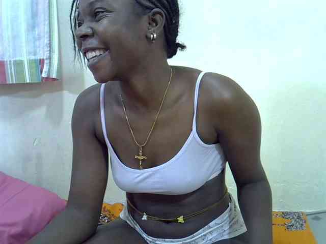Prettylovie webcam