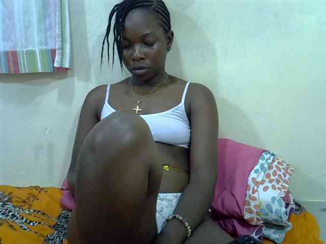 Prettylovie webcam