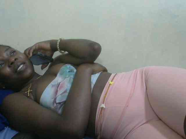 Prettylovie webcam