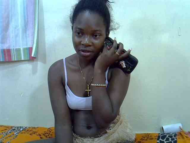 Prettylovie webcam