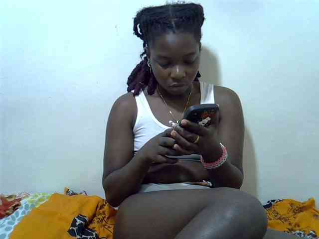 Prettylovie webcam