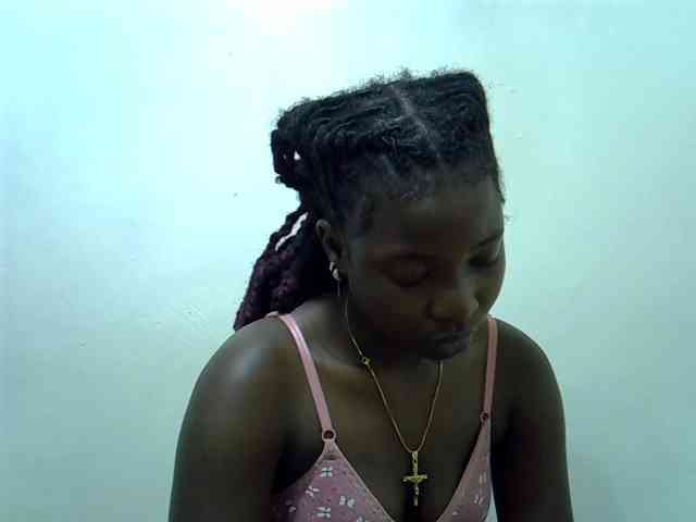 Prettylovie webcam