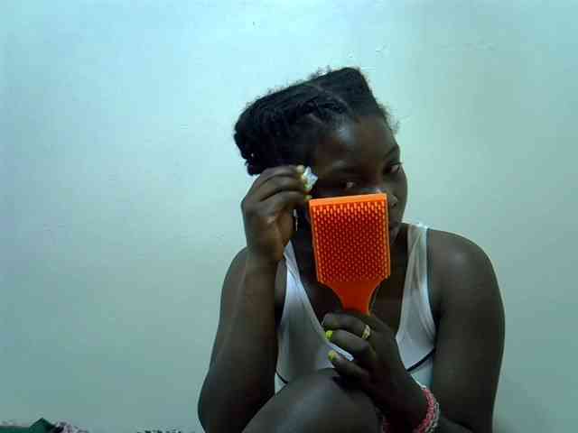 Prettylovie Live Webcam on BongaCams