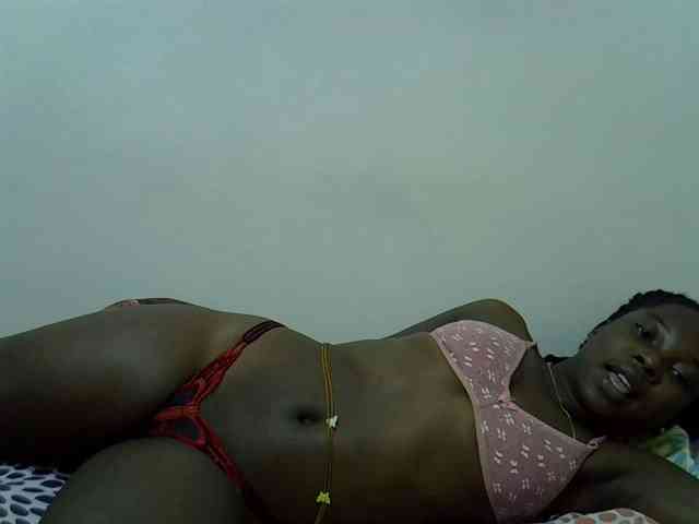 Prettylovie webcam