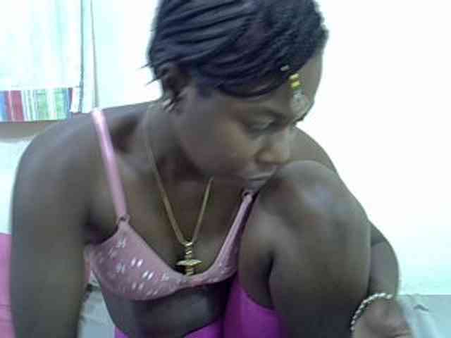 Prettylovie webcam