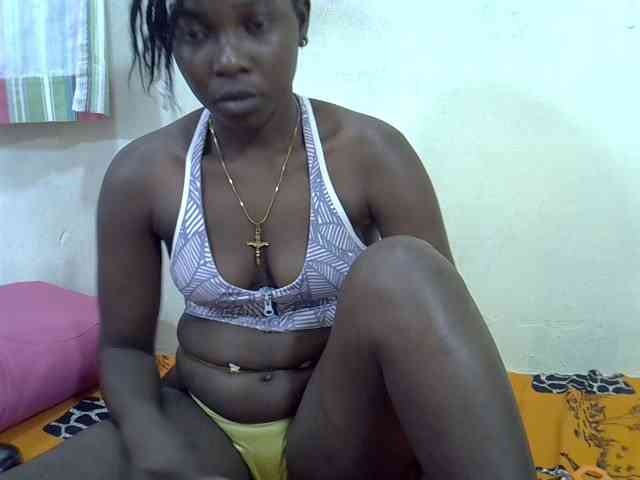 Prettylovie webcam