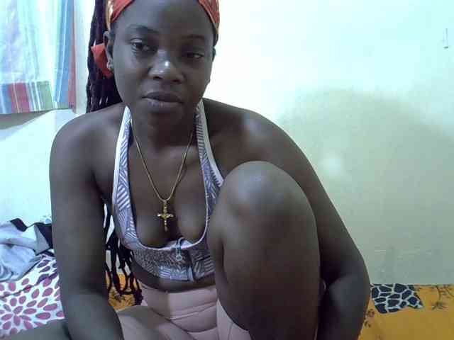 Prettylovie webcam