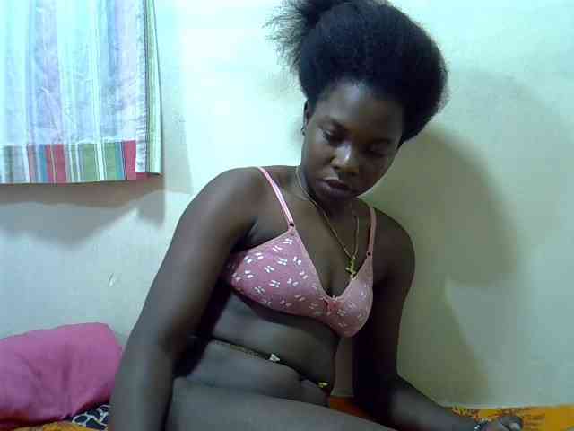 Prettylovie webcam