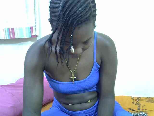 Prettylovie webcam